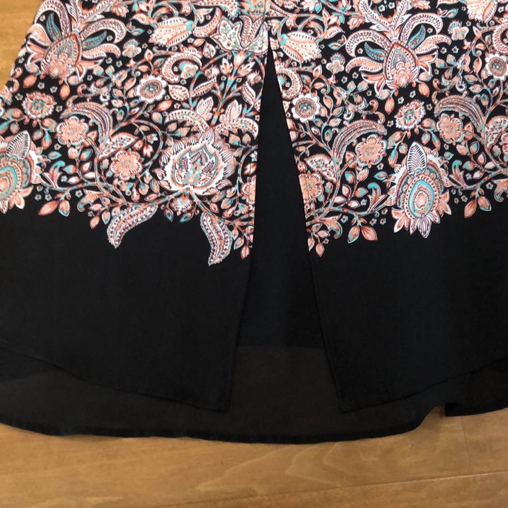Dex Sleeveless Blouse NWT - Picture 4 of 9
